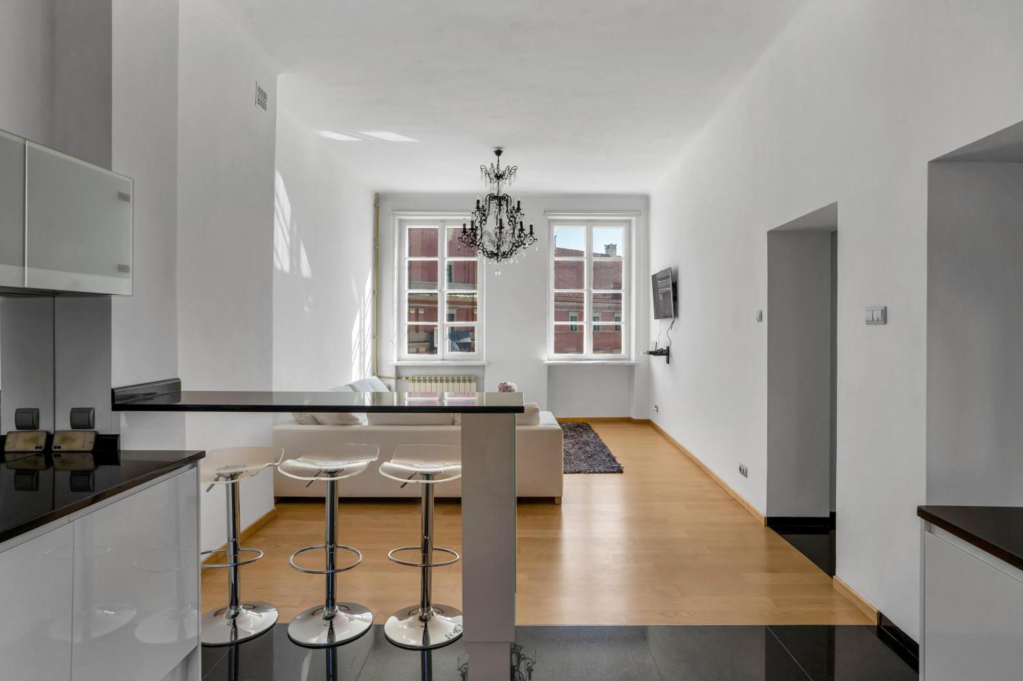Warsaw Castle Apartments - Prime Location, Historic City Center, Castle View, Fast Internet - By Rentujemy Varsóvia Exterior foto