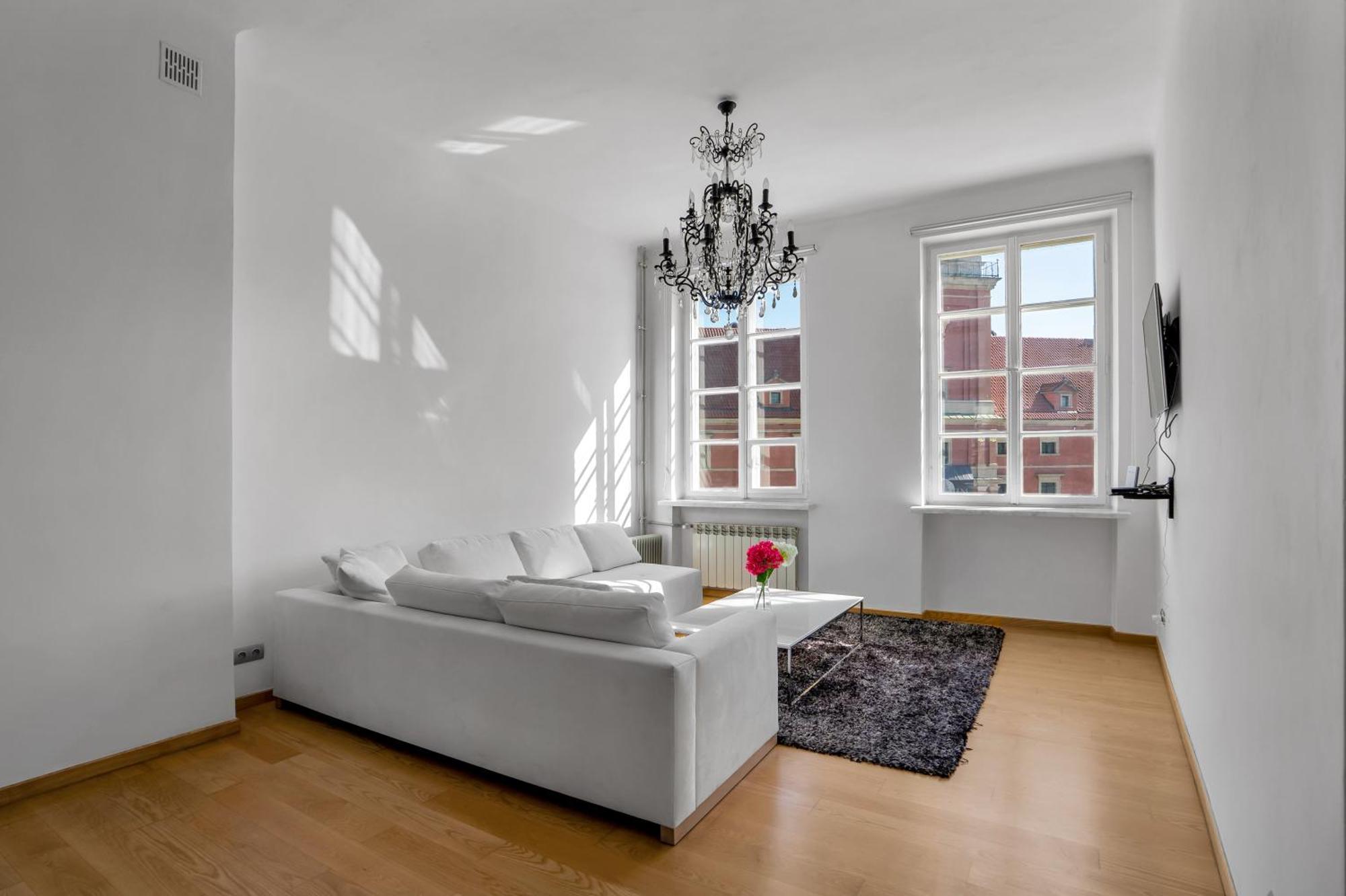 Warsaw Castle Apartments - Prime Location, Historic City Center, Castle View, Fast Internet - By Rentujemy Varsóvia Exterior foto